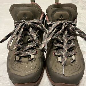 Vasque Brown and Green Outdoor Boots